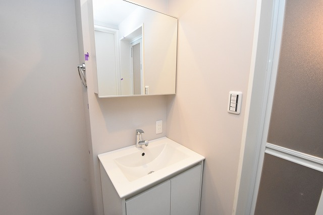 洗面設備　洗面化粧台付き☆