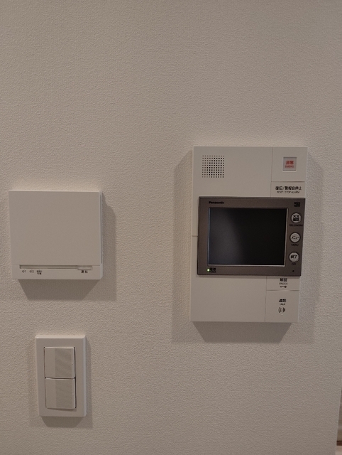 セキュリティ　モニター付インターホン