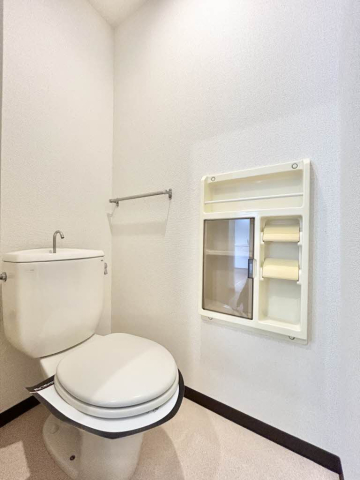 トイレ　※写真は同物件別部屋です。