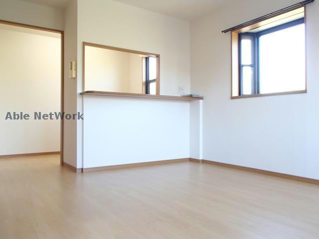 居室・リビング　※同物件別部屋の写真です。