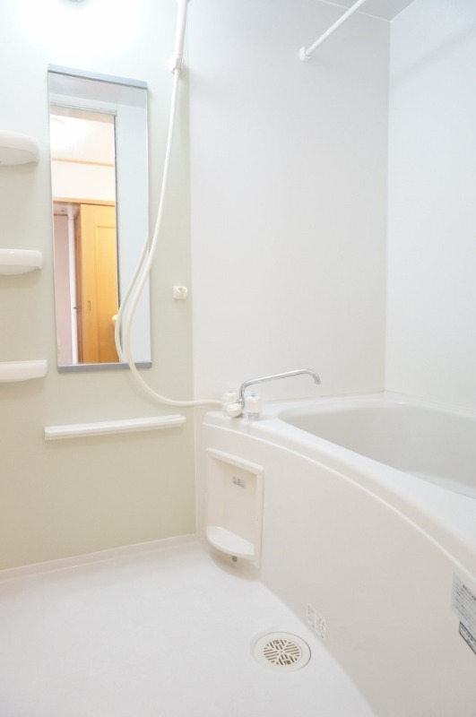 バス・シャワールーム　図面と現状に相違がある場合には現状を優先