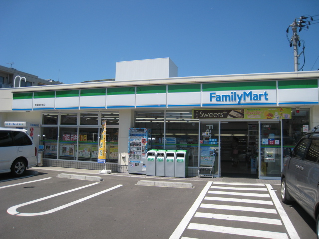 コンビニ　ファミリーマート仙台堤通店（コンビニ）まで490m