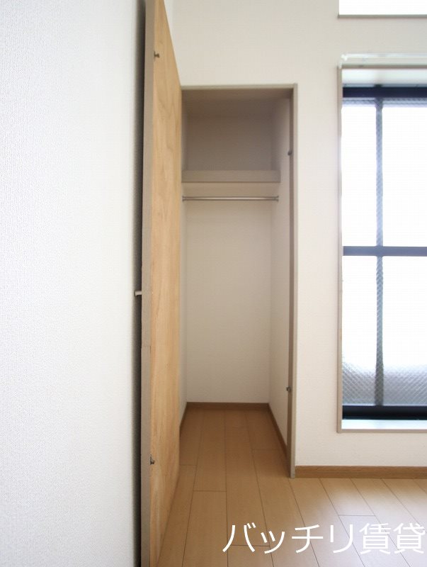 収納　同型タイプの為、現状を優先致します。