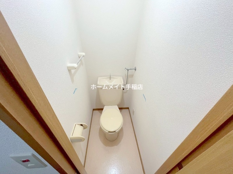 トイレ　ウォシュレット付きで快適な環境です♪