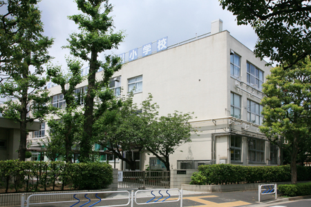 小学校　江戸川区立東小松川小学校（小学校）まで517m