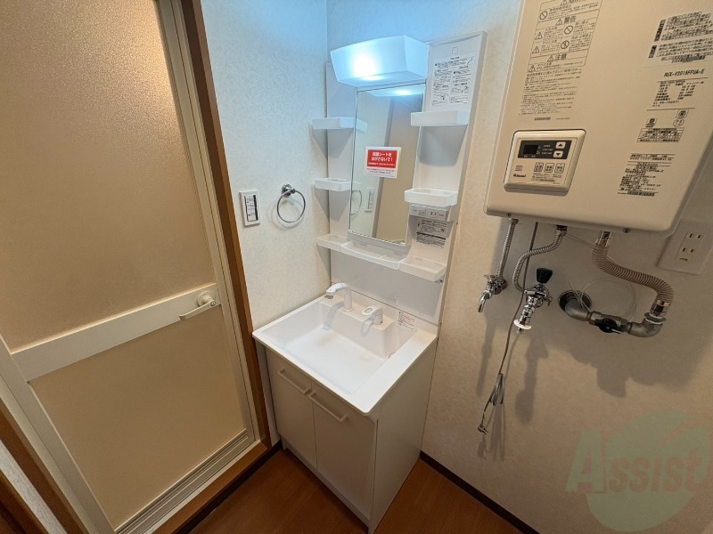 洗面設備　シャンプードレッサー。身支度はここでばっちり。