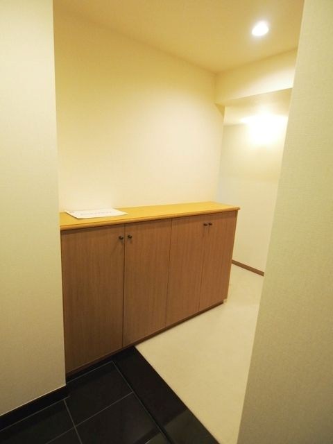 玄関　※参考写真※