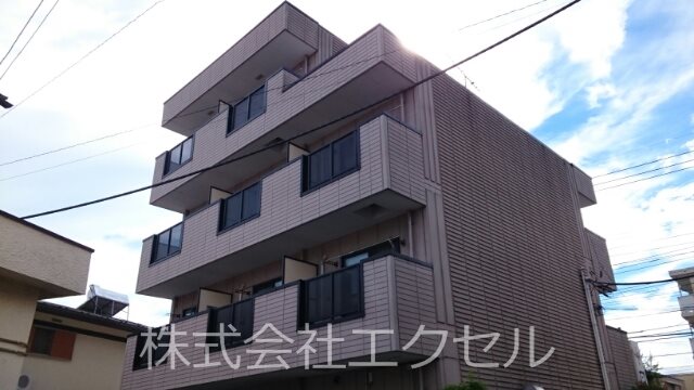 建物外観　鉄骨造りのマンションです。