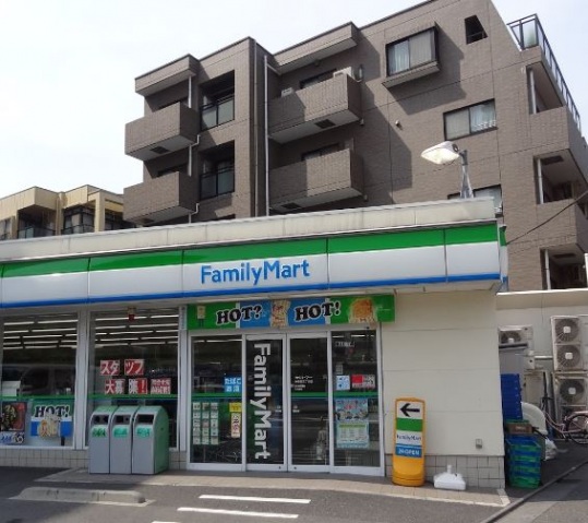 コンビニ　ファミリーマート中幸町三丁目店（コンビニ）まで142m