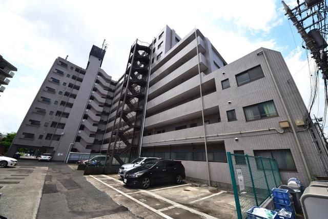 建物外観　★重厚感のある外観です