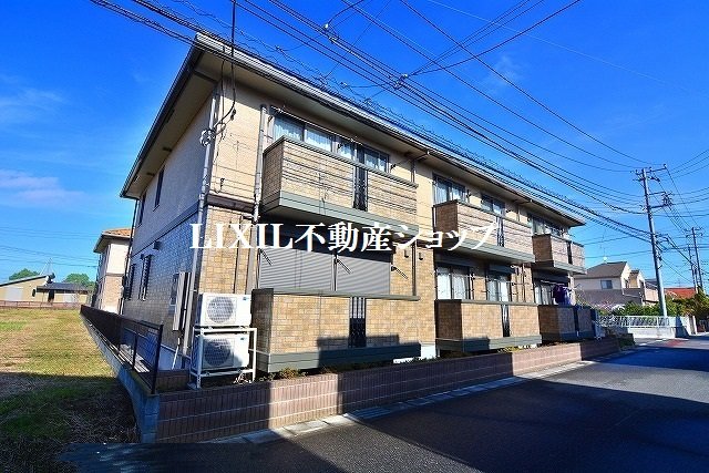 建物外観　吉川市のお住まい探しなら、当社にお任せください。