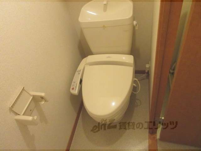 レオパレス鹿道のトイレ写真