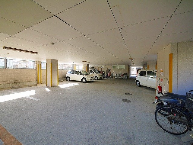 駐車場　カースペースがあります