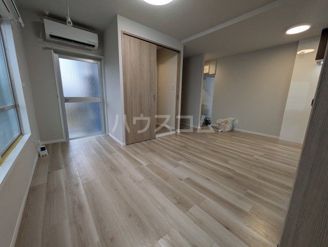 アクセス四葉の内装写真