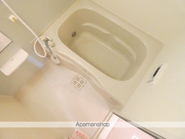 ＪＲ東海道本線 浜松駅 バス乗車時間：20分 最寄りバス停で下車 徒歩10分 2階建 築14年の風呂写真