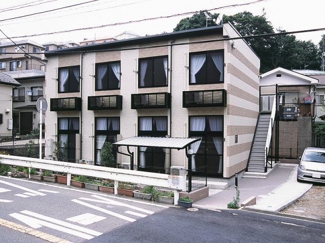 レオパレス保土ヶ谷坂本町の外観写真