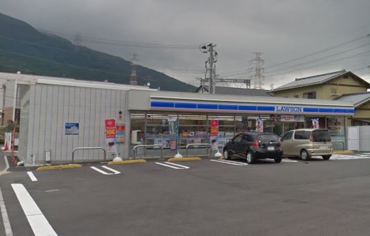 コンビニ　ローソン小倉南葛原五丁目店（コンビニ）まで118m
