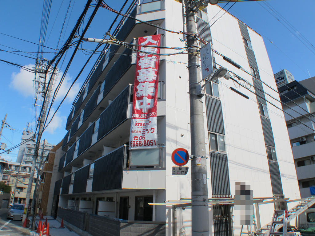 アーク美章園の建物外観