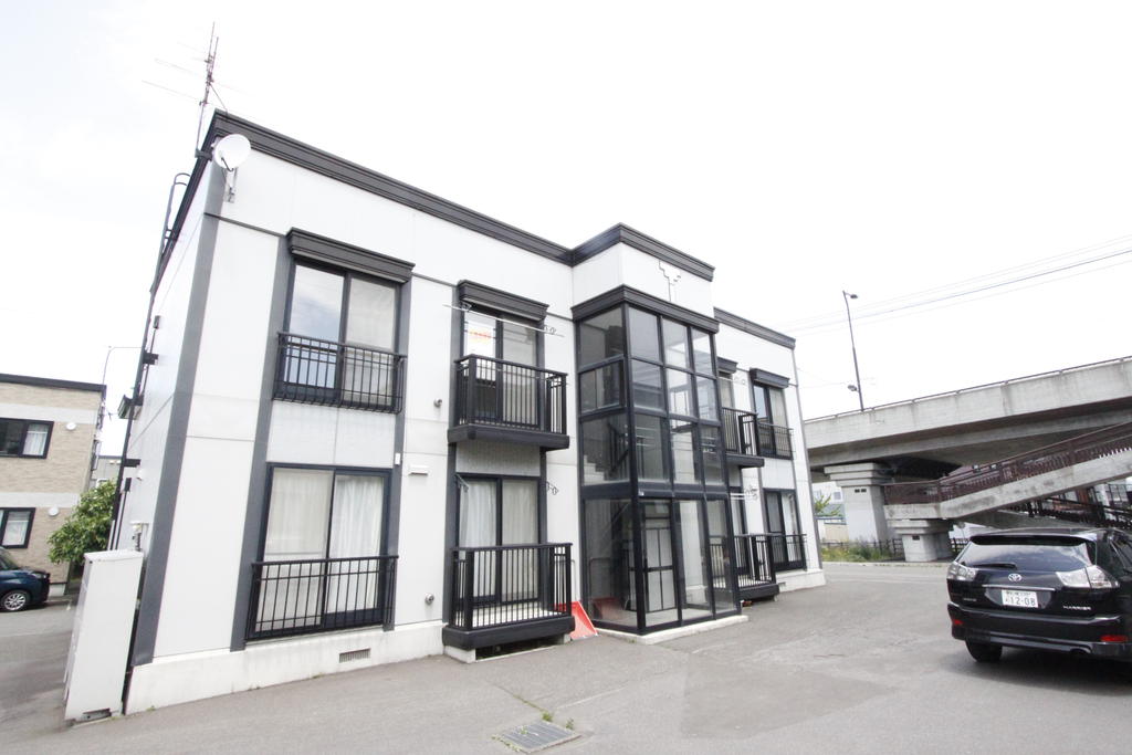 札幌市手稲区星置一条のアパートの建物外観