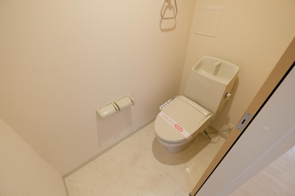Hilarious141のトイレ写真