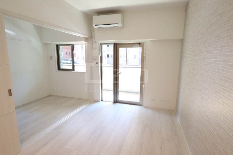 居室・リビング　※写真は同タイプ別部屋です。