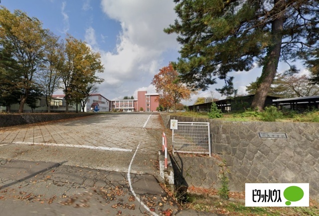 中学校　羽後町立羽後中学校（中学校）まで1452m