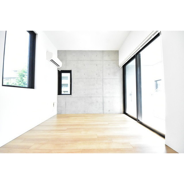 居室・リビング　居間