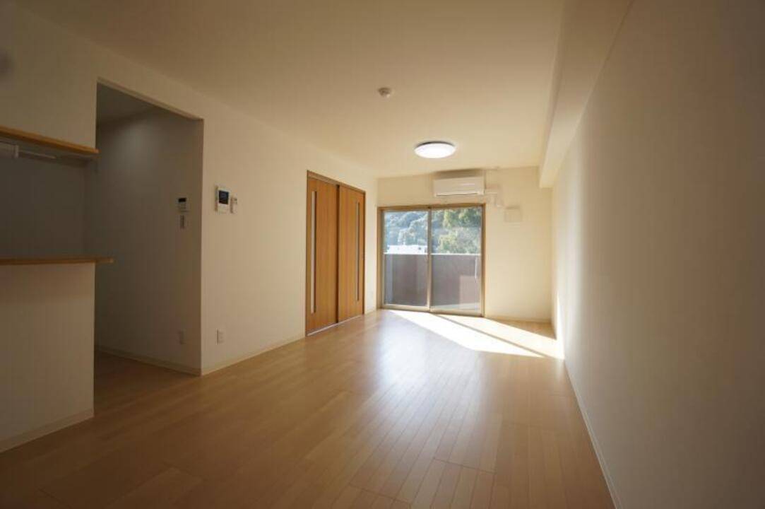 居室・リビング　リビング