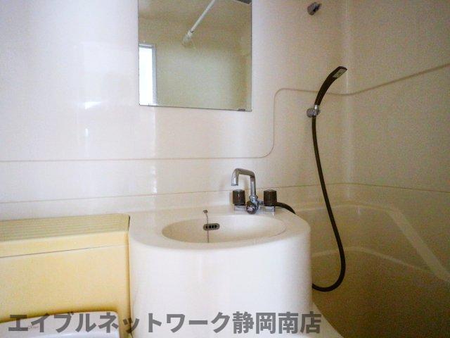 洗面設備　忙しい朝には欠かせない洗面所です