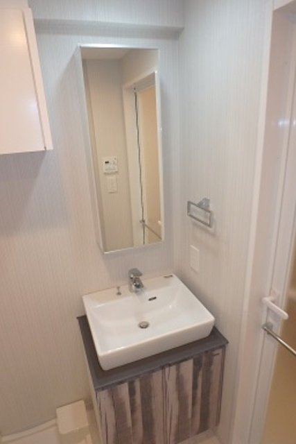 洗面設備　別室参照（カラータイプが異なる場合があります）