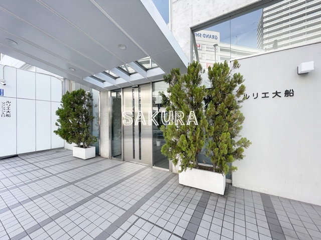 エントランス　帰りが楽しみになる重厚感あるエントランスです♪