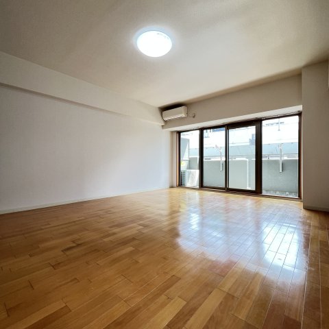 居室・リビング　同仕様タイプです