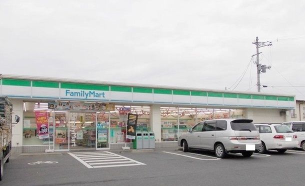 コンビニ　ファミリーマート一関インター店（コンビニ）まで750m