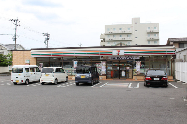 コンビニ　セブン-イレブン大分横田１丁目店（コンビニ）まで1100m