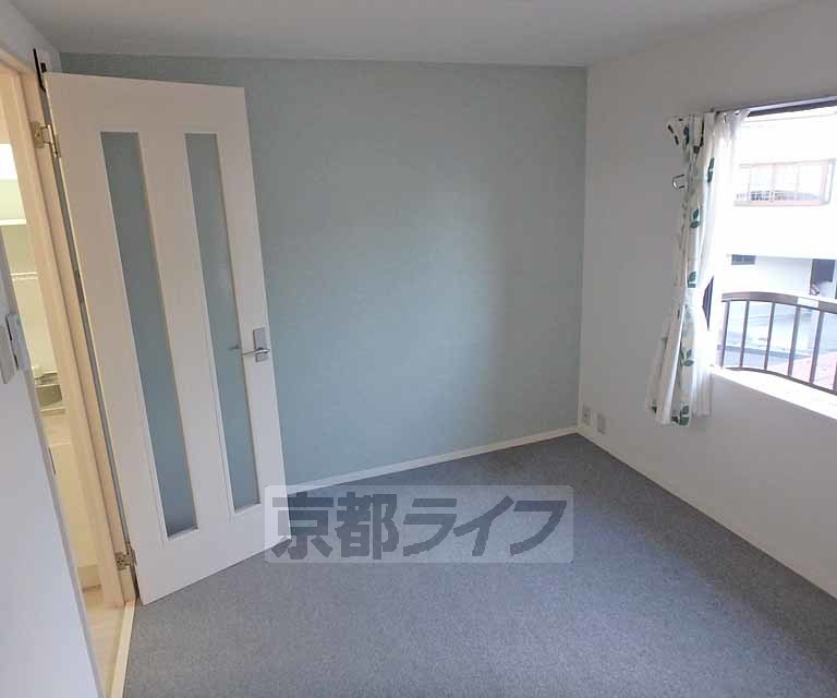 居室・リビング　落ち着いた配色の室内です