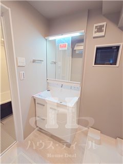 洗面設備　洗面所です