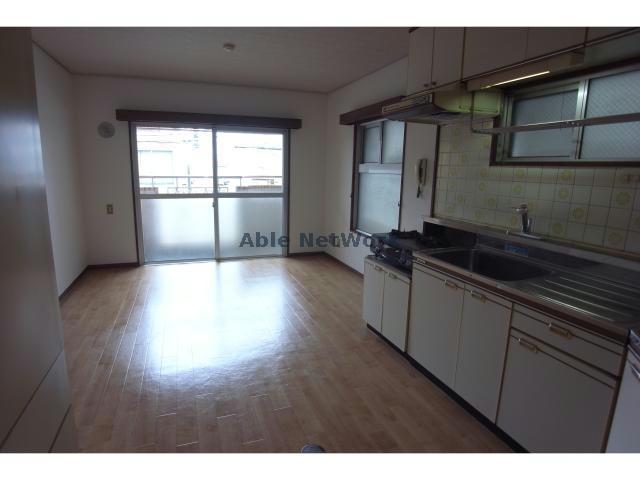 居室・リビング　9.9帖洋室