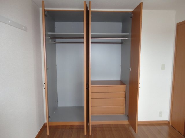 収納　クローゼット