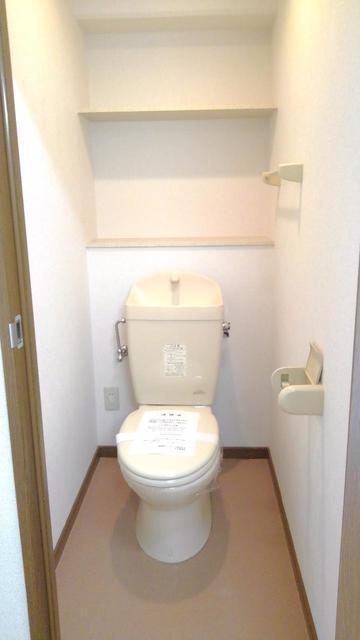 トイレ　温水洗浄便座