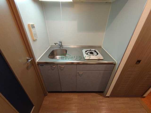 キッチン　※参考写真です。似た間取りの別部屋になります。