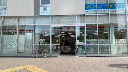 コンビニ　セブン-イレブン グランツリー武蔵小杉前店（コンビニ）まで686m