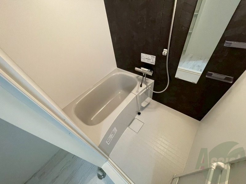 バス・シャワールーム　お風呂になります。一日の疲れを癒してくださいね。