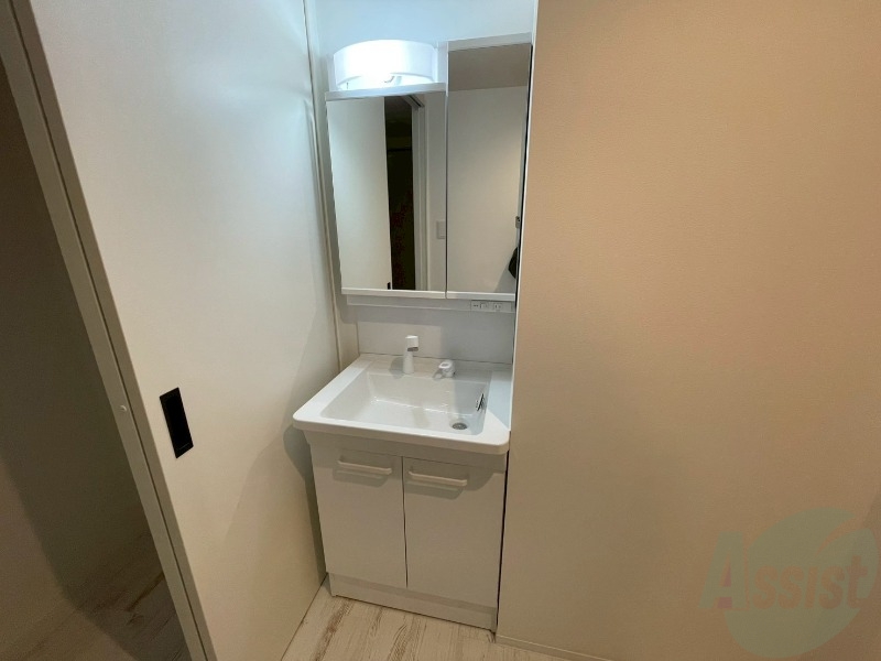 洗面設備　シャンプードレッサーで身支度もラクラクです！