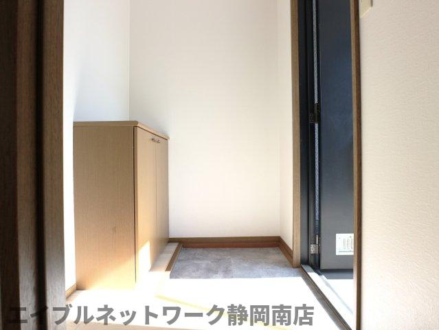 玄関　ゆったりとした玄関です