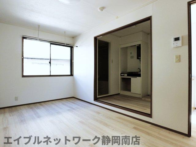 居室・リビング　おしゃれな居間です