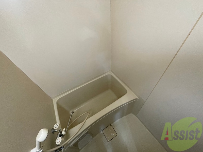 バス・シャワールーム　お風呂になります。一日の疲れを癒してくださいね。