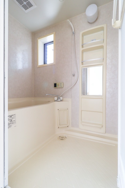 バス・シャワールーム　図面と現状に相違がある場合には現状を優先