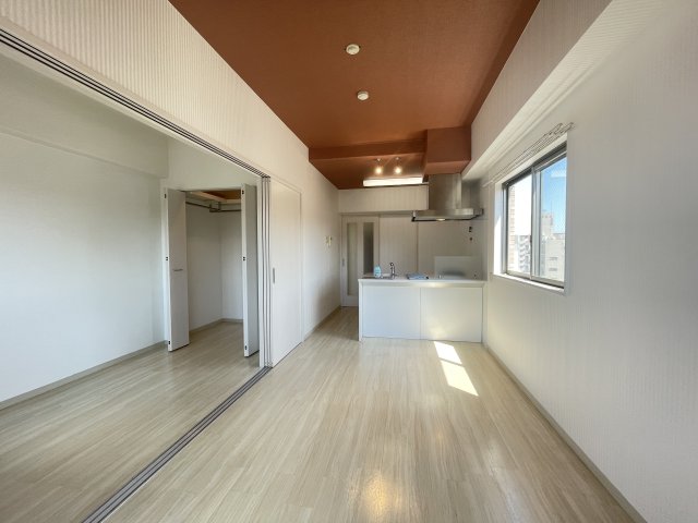 居室・リビング　別号室参考写真