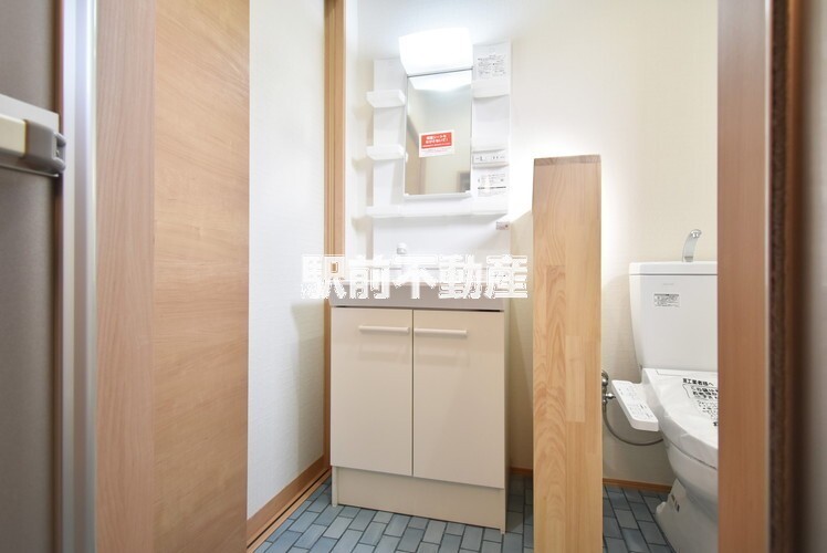 洗面設備　水回りをコンパクトにまとめて。