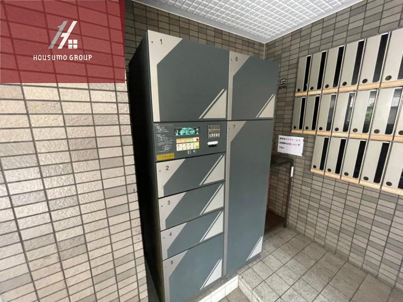 その他共有部分　毎日通るエントランスはこのようになっています